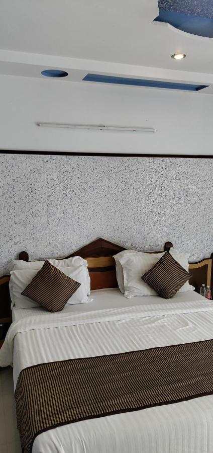 Amidhara Resort Szaszan Gir Kültér fotó