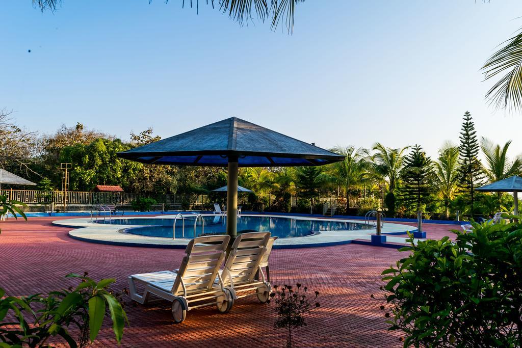 Amidhara Resort Szaszan Gir Kültér fotó