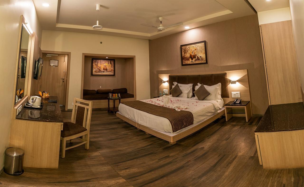 Amidhara Resort Szaszan Gir Kültér fotó